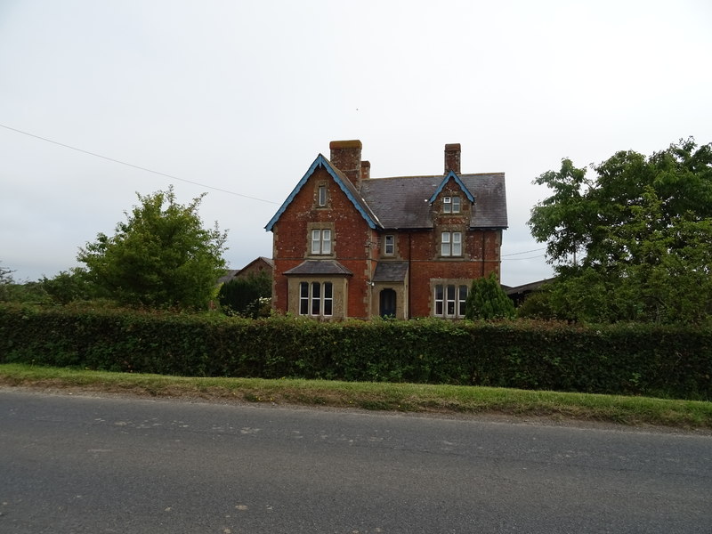 File:Highgate Farm - geograph.org.uk - 6245866.jpg