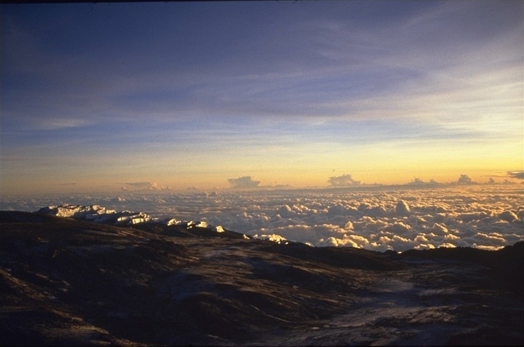 File:Kilimanjaro sunrise at GillmanPoint(3).jpg