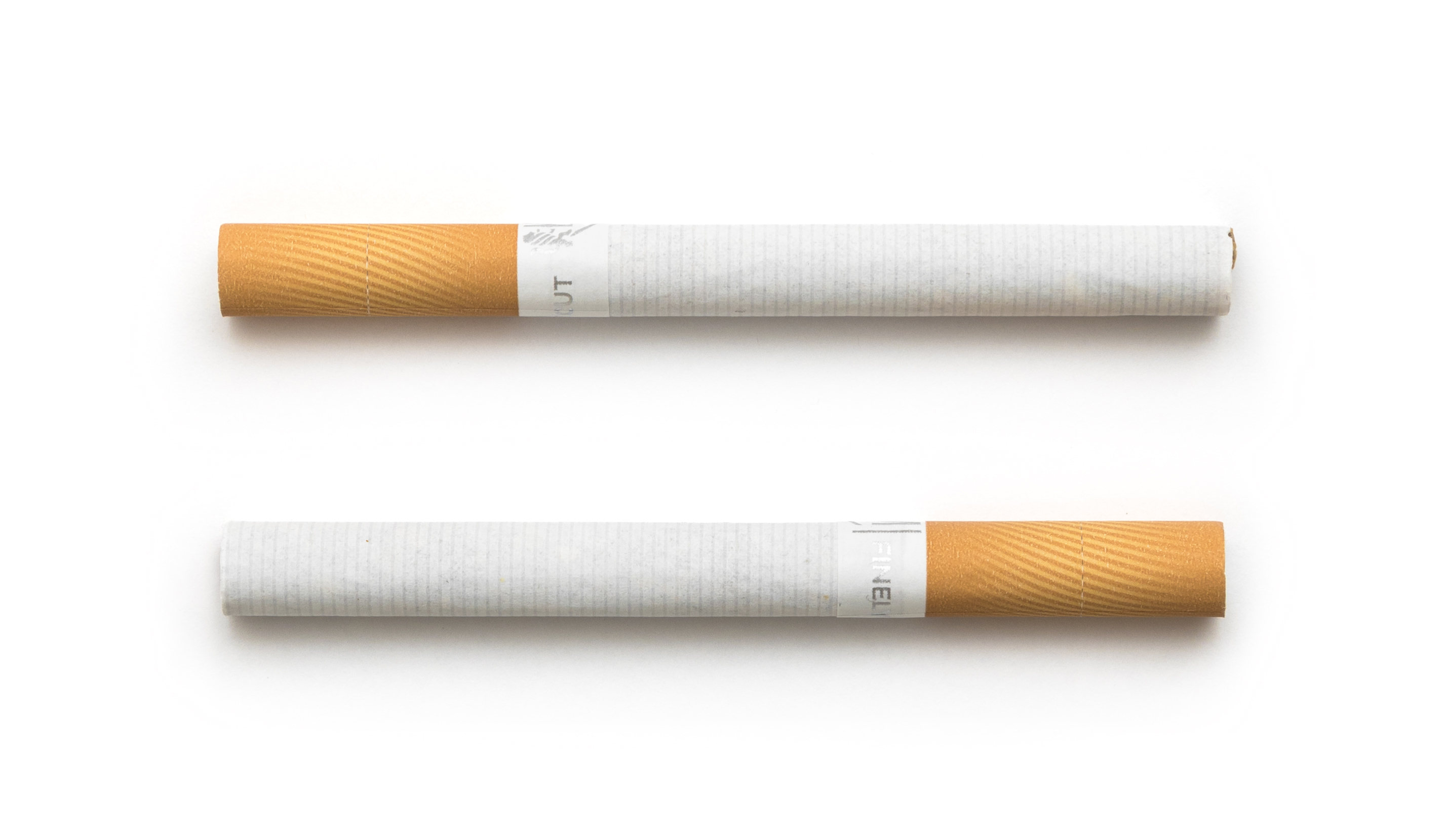 https://upload.wikimedia.org/wikipedia/commons/a/a0/L%26M_Finely_Cut_cigarettes_01.jpg