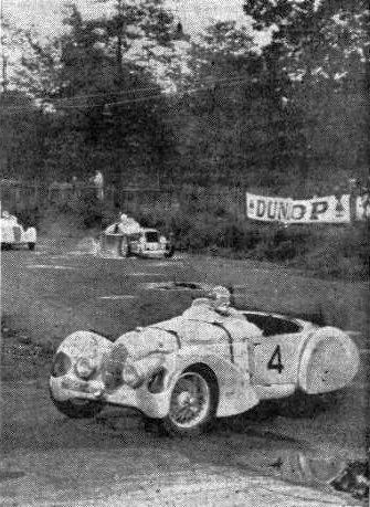 File:Marcel Contet au Bol d'or automobile 1938, sur Riley TT Sprite.jpg