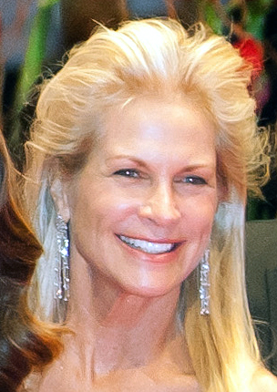 <span class="mw-page-title-main">Martha De Laurentiis</span> American film producer (1954–2021)