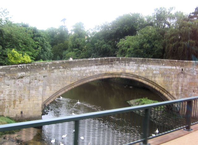 File:Old Bridge at Warkworth - geograph.org.uk - 1394071.jpg