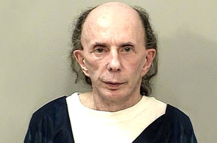 File:Phil-spector-2014-mug-shot.jpg