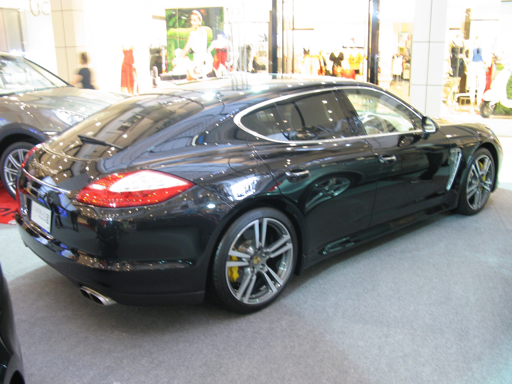 Porsche Panamera 2000