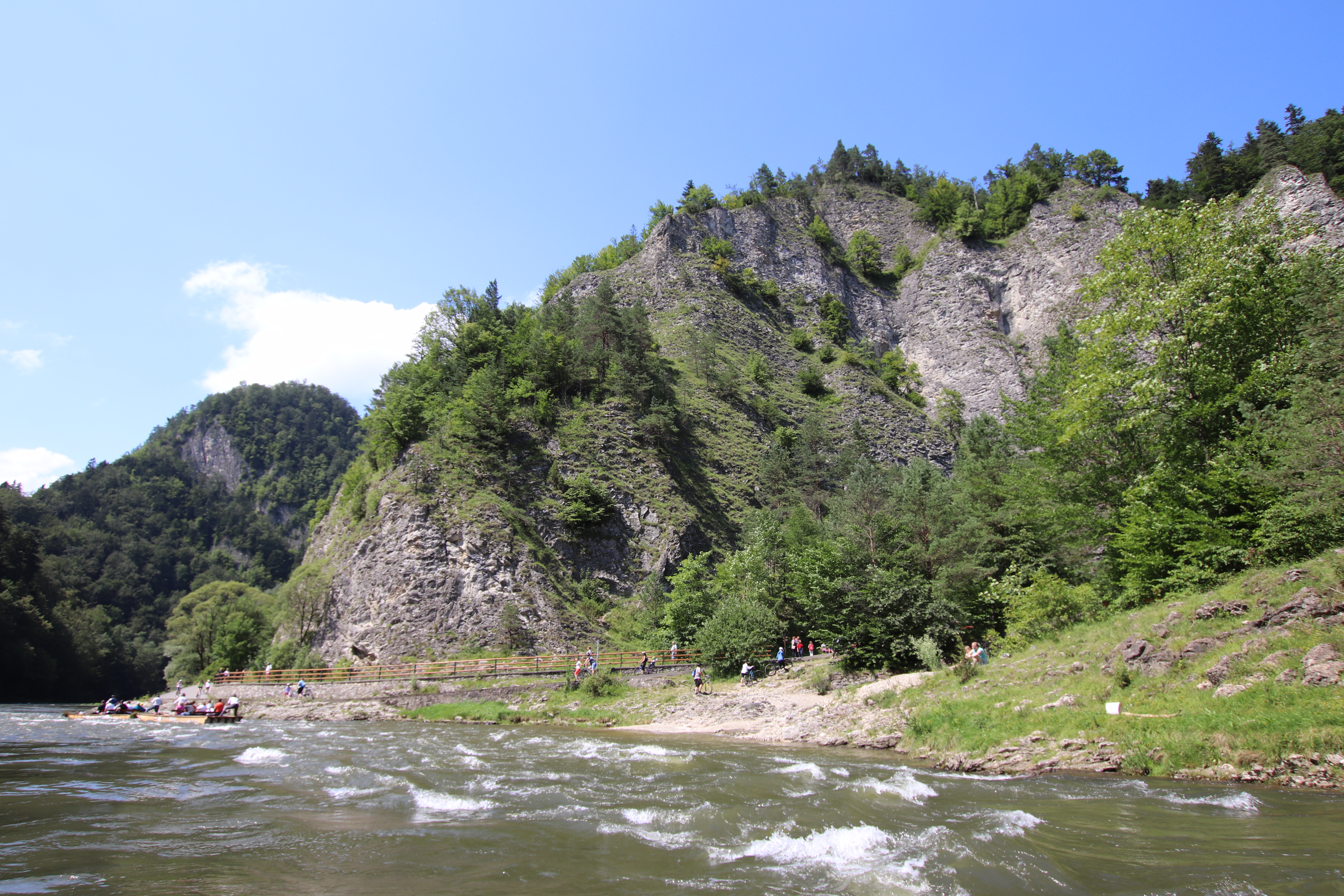 Сплав по реке Дунаец