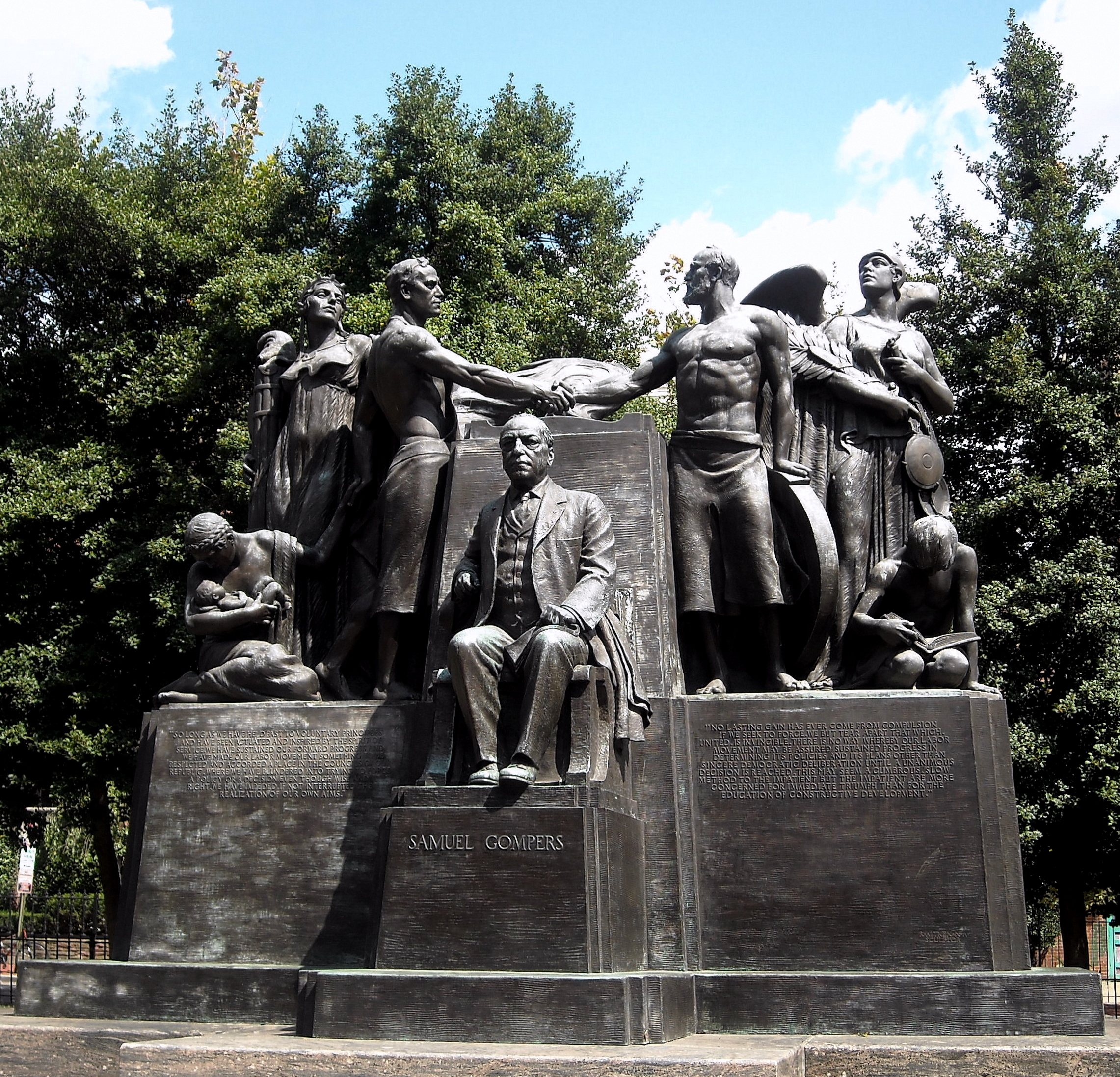 Photo of Samuel Gompers Statue