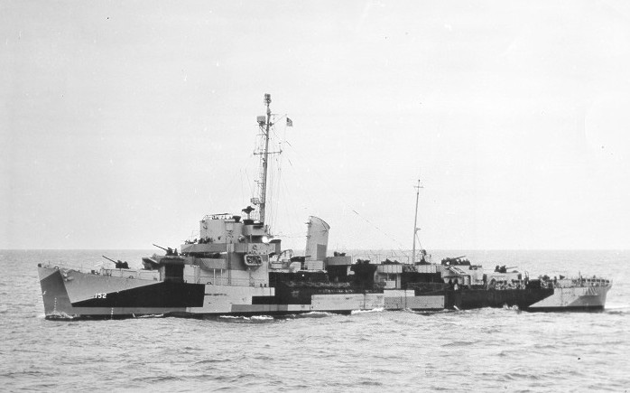 File:USS Peterson DE-152 portview.jpg