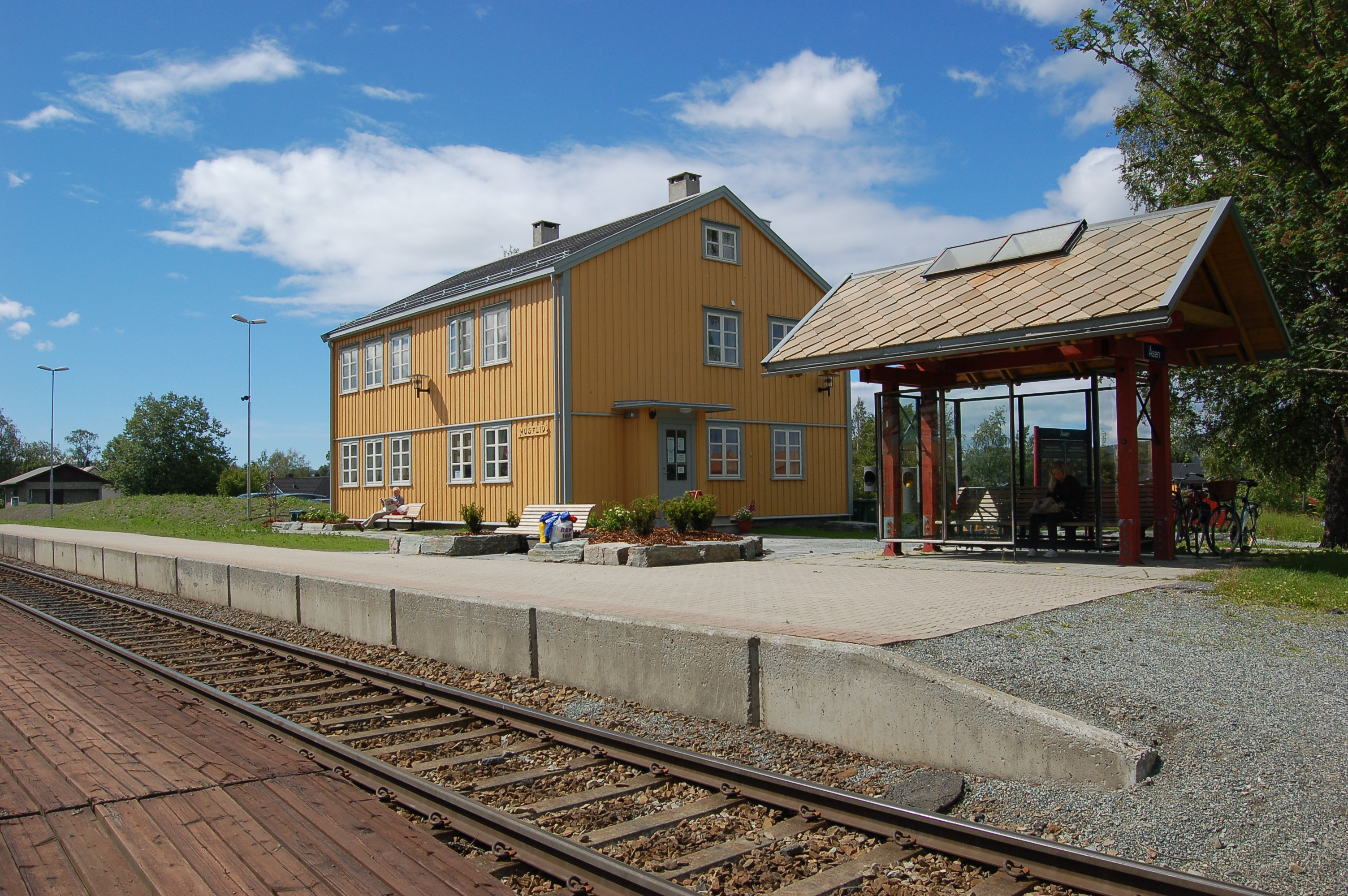 Åsen stasjon