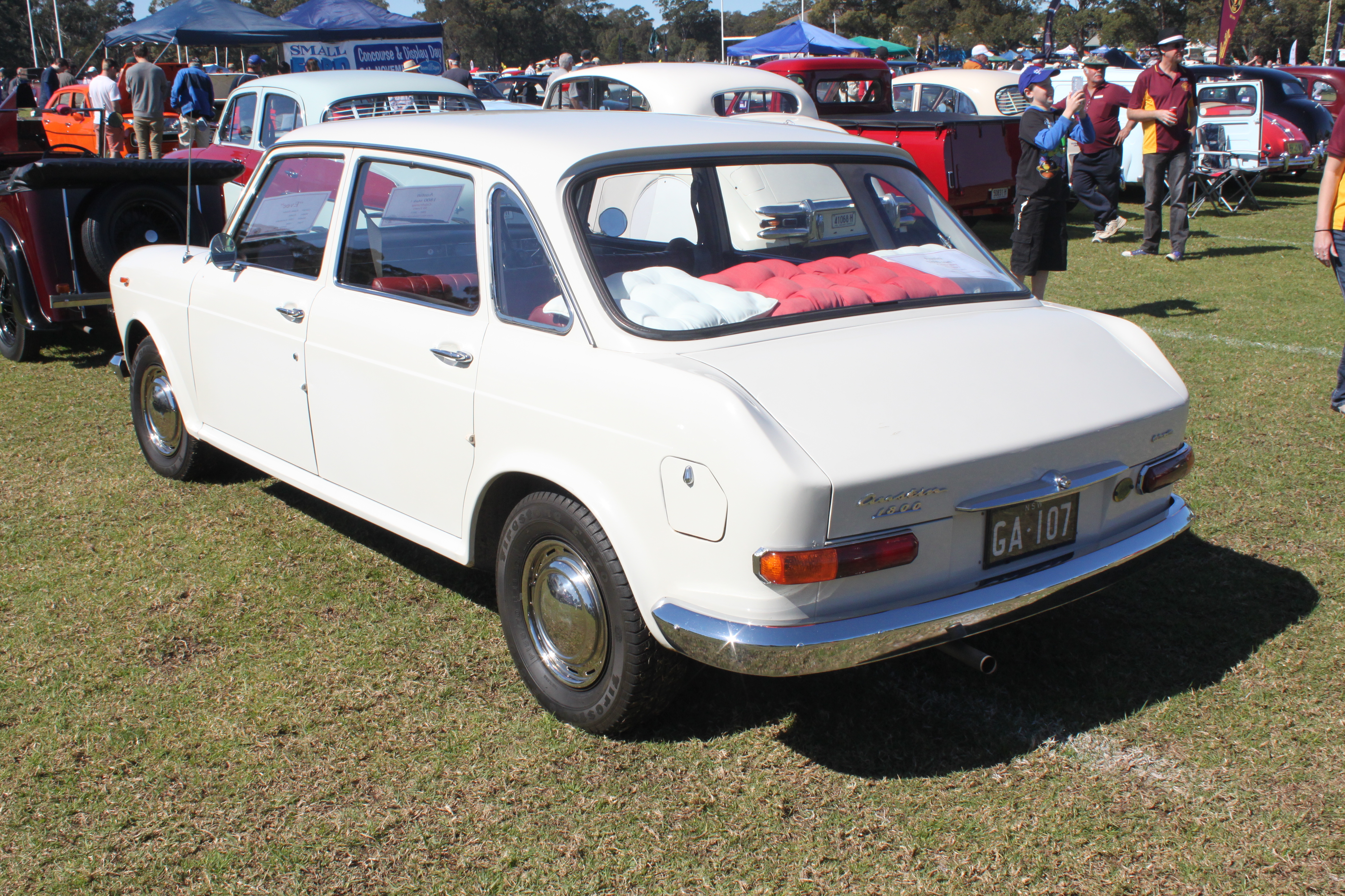 1968_Austin_1800_Mk1_%2821843661391%29.jpg