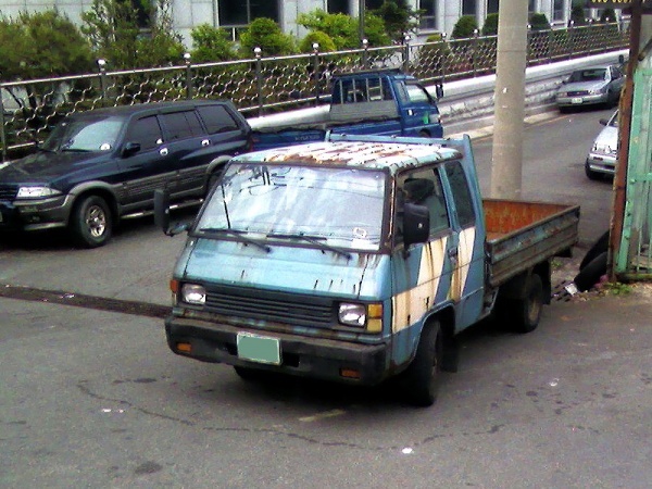 File:1987~88 Hyundai Porter.jpg