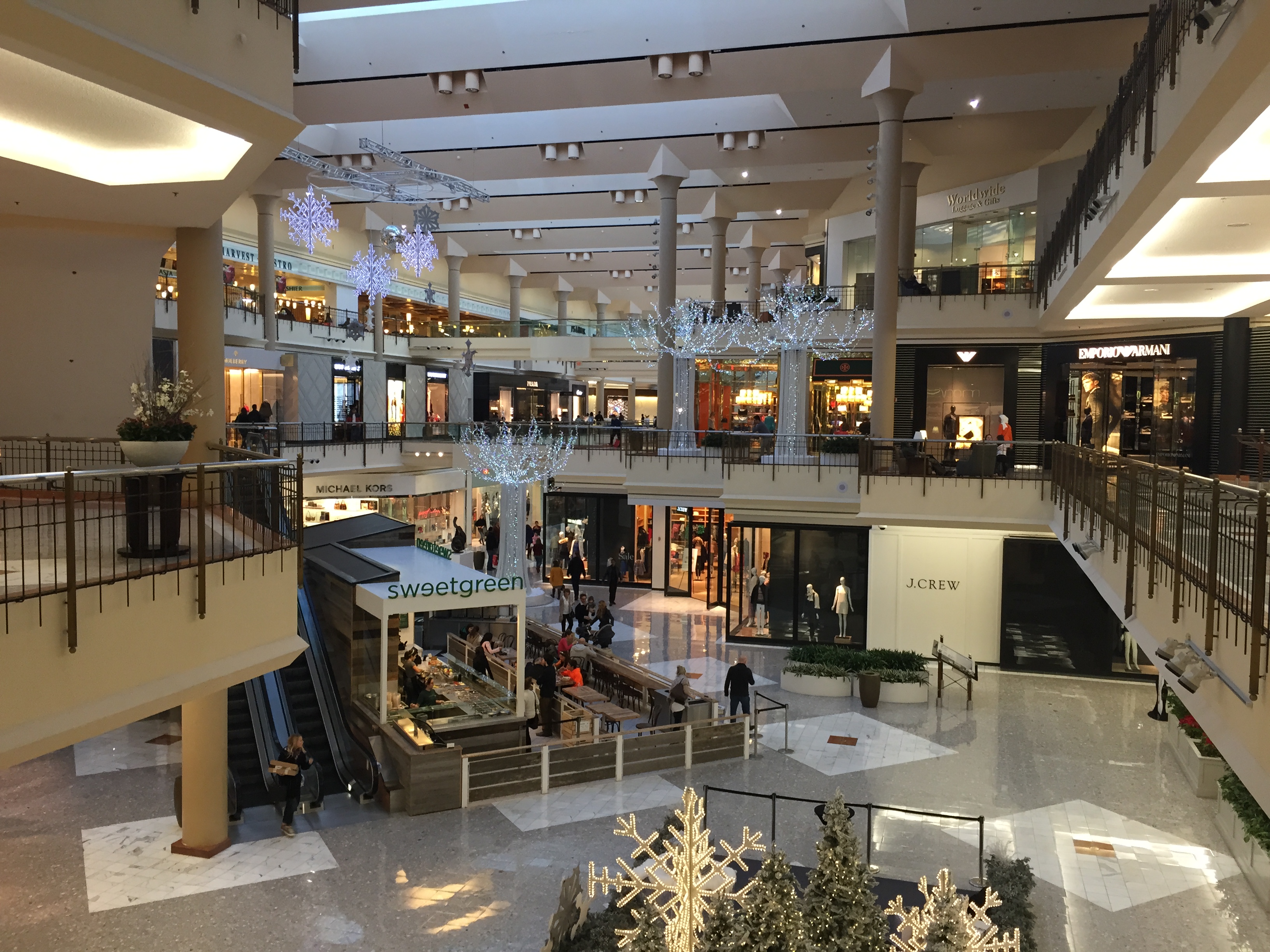 Tysons Galleria - mall in Arlington, Virginia, USA 