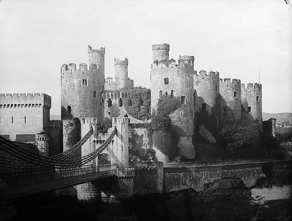 File:A view of Conwy castle from the "Island" NLW3361416.jpg