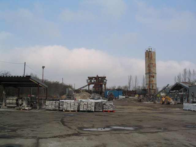 File:Asphalt works off Princewood road, Corby - geograph.org.uk - 377967.jpg