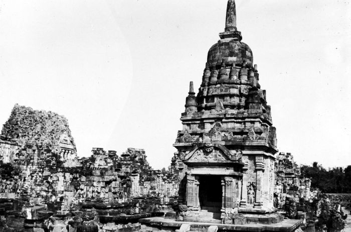 File:COLLECTIE TROPENMUSEUM De Candi Sewu TMnr 10016123.jpg