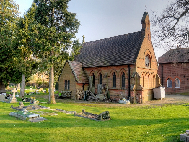 File:Chapel at Datchet Cemetery - geograph.org.uk - 4470400.jpg