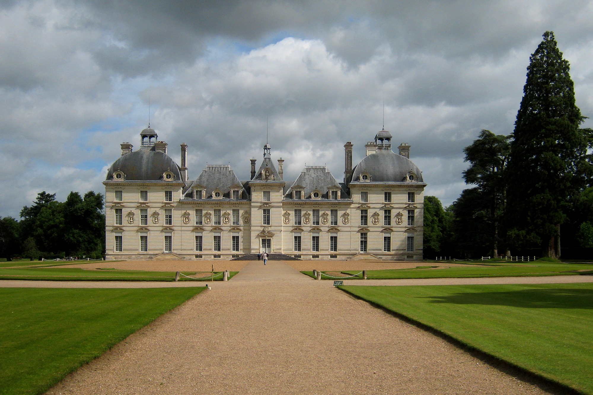 Castles ii. Chateau de Cheverny роза. Замок с двумя колоннами. Castles 2.