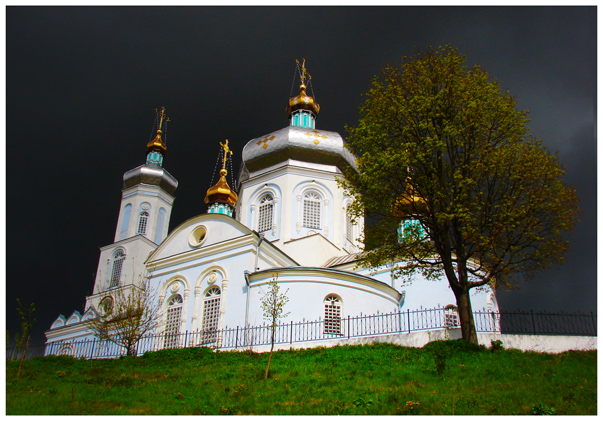 File:Iziaslav. The Birth of Christ Cathedral.jpg