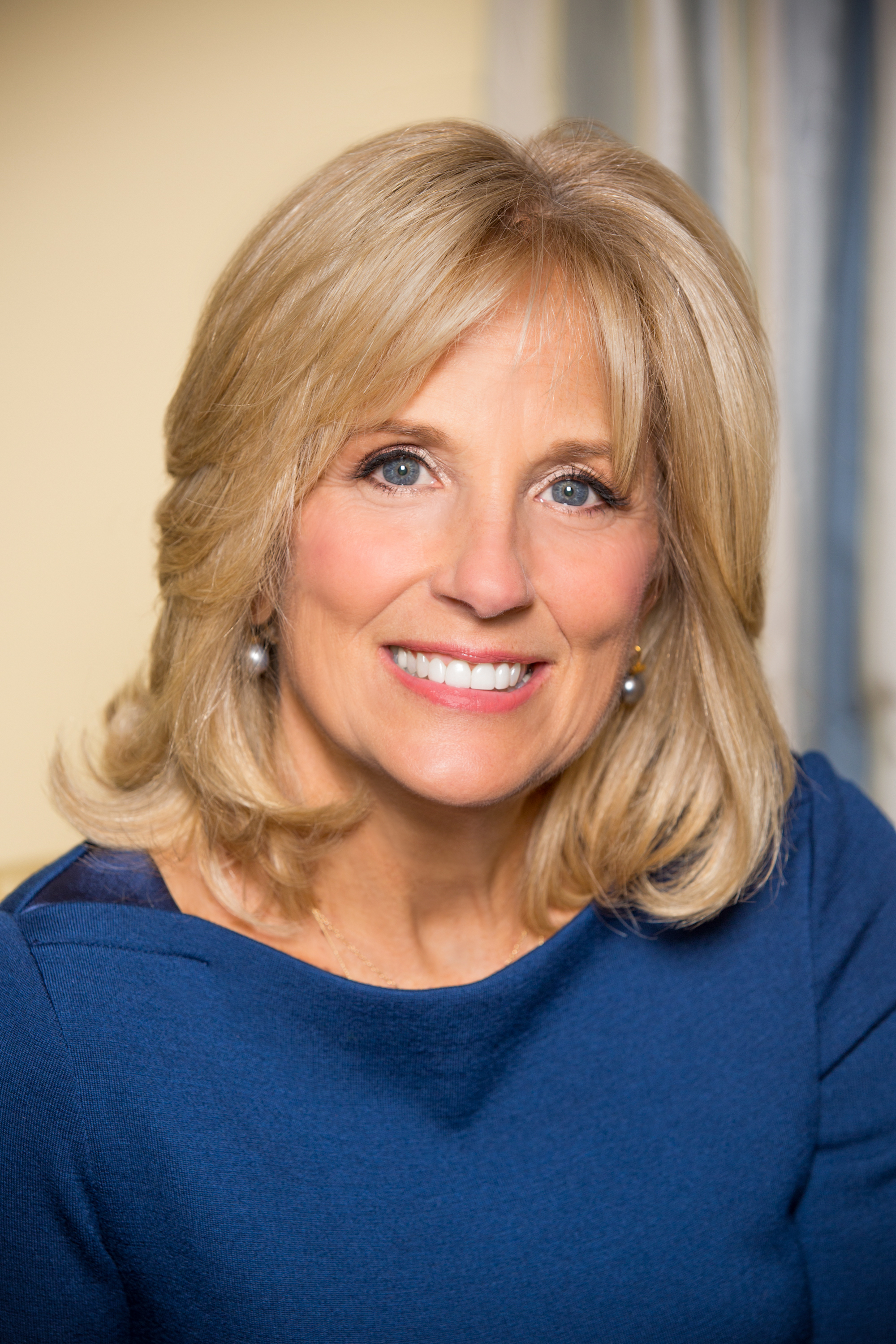 [Image: Jill_Biden_official_portrait_2.jpg]