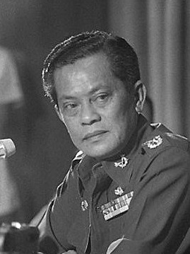 File:Kriangsak Chomanan 1976 (cropped-1).jpg