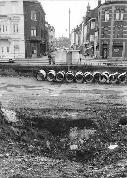 File:Maasboulevard in 1962, GAM 22410.jpg