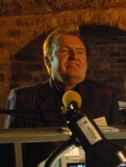 Mike McGear on the Mark Radcliffe Show at The Cavern, Liverpool (82088858) (portrait crop).jpg