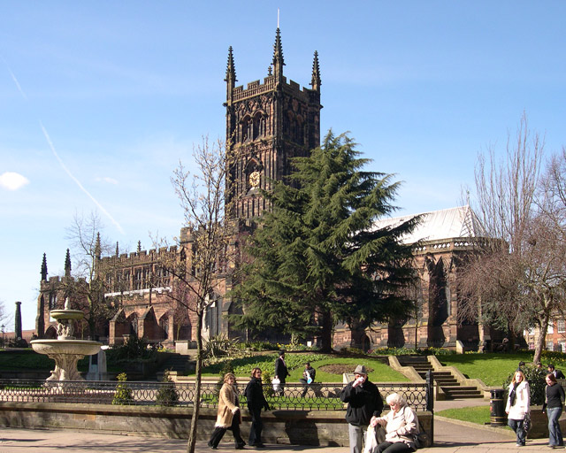 File:St. Peter's Collegiate Church, Wolverhampton - geograph.org.uk - 374475.jpg