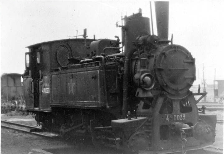 File:Steam locomotive 490 in Beregovo.jpg