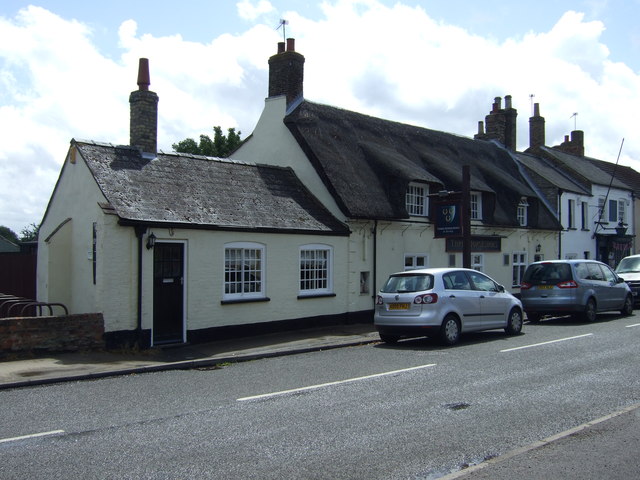 The Three Horseshoes, Yaxley - geograph.org.uk - 3000386