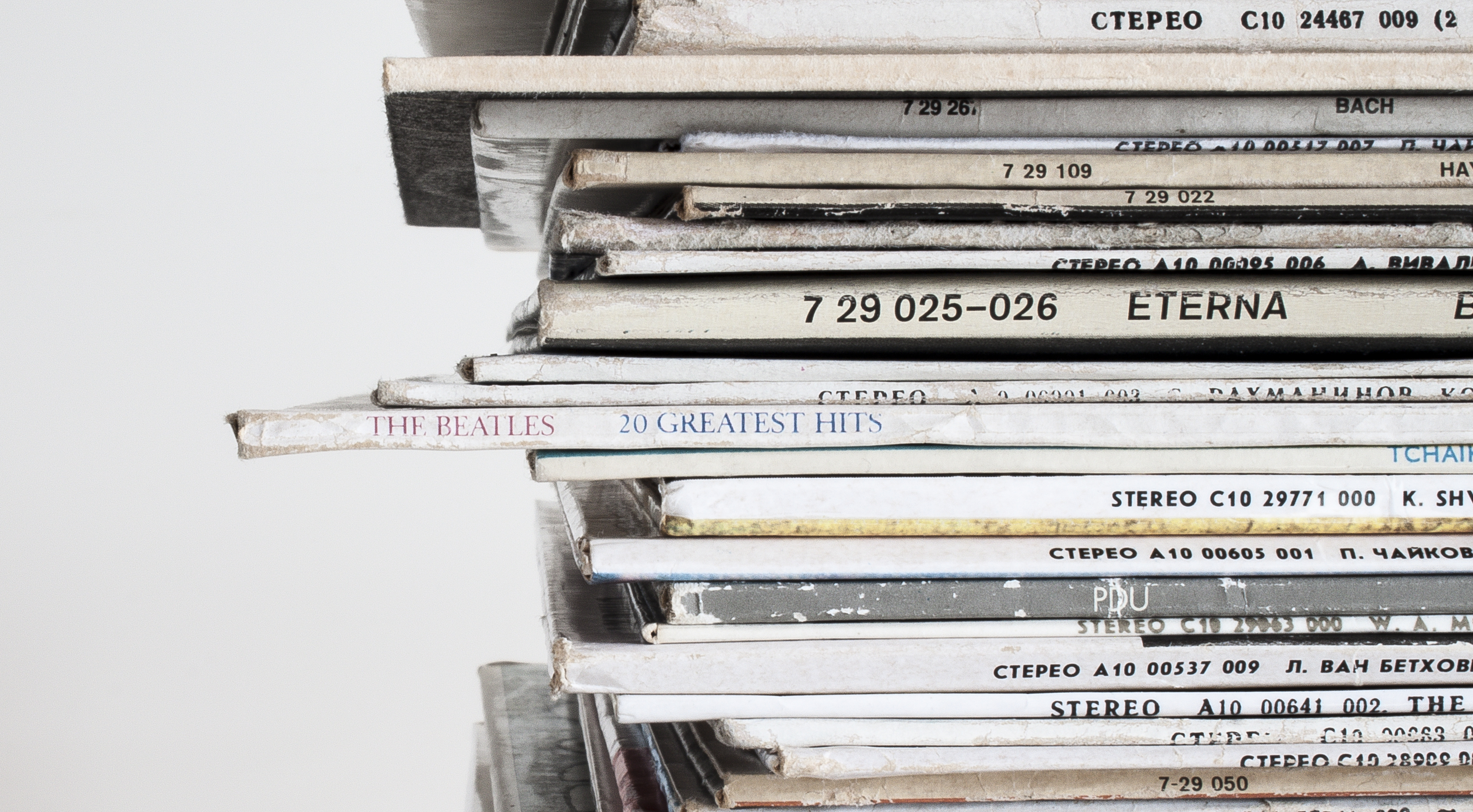 File:Vintage vinyl records (Unsplash).jpg - Wikimedia Commons
