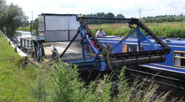 File:Weed Cutter on River Nene - geograph.org.uk - 2063749.jpg