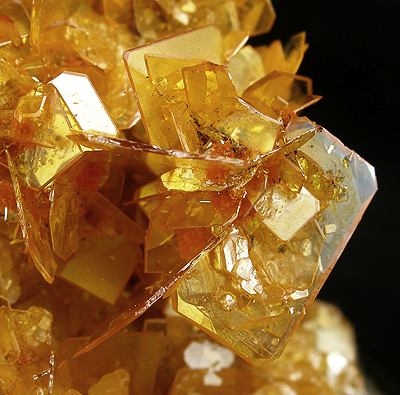 Wulfenite-Mimetite-283267.jpg