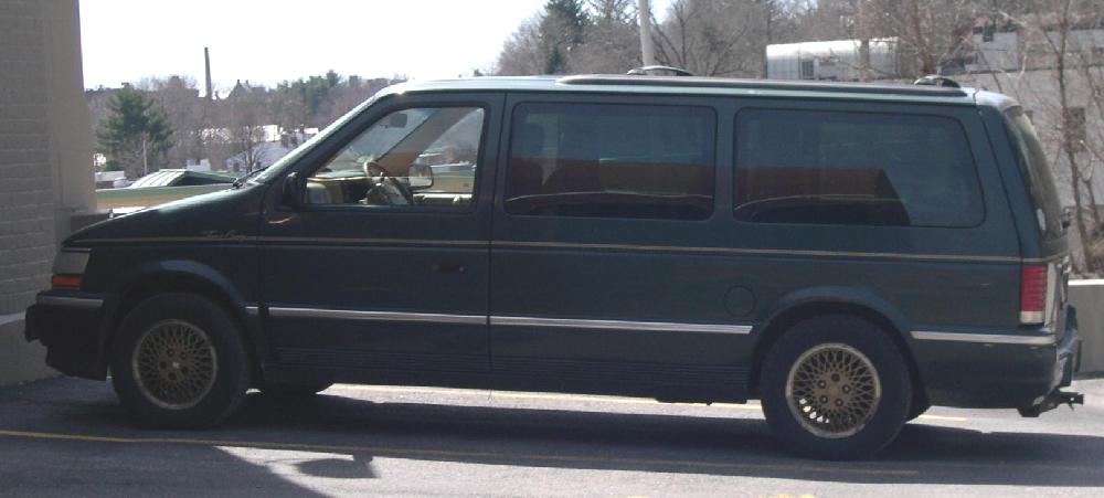 1994 Chrysler country town #5