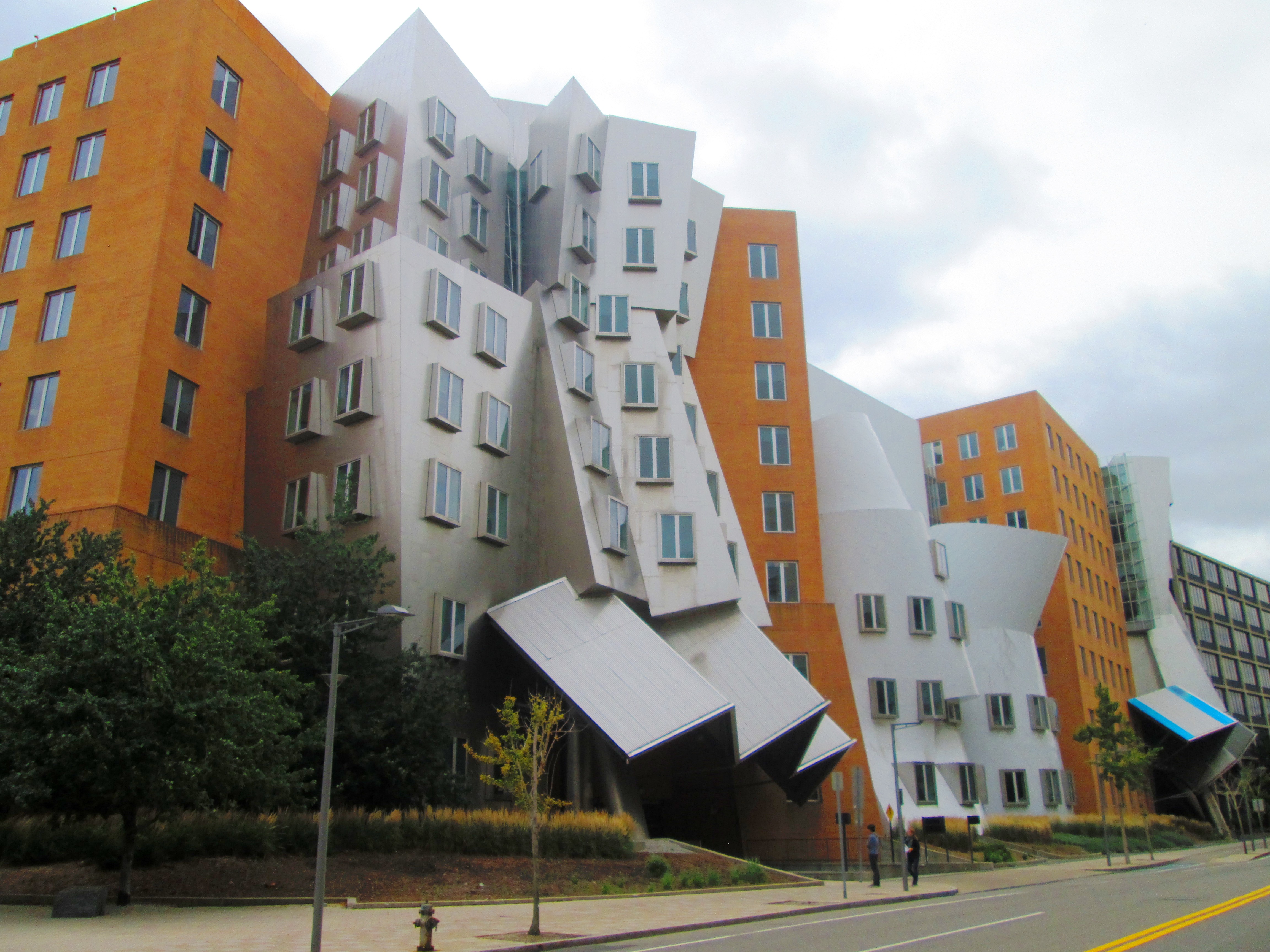 Ray and Maria Stata Center, 2004