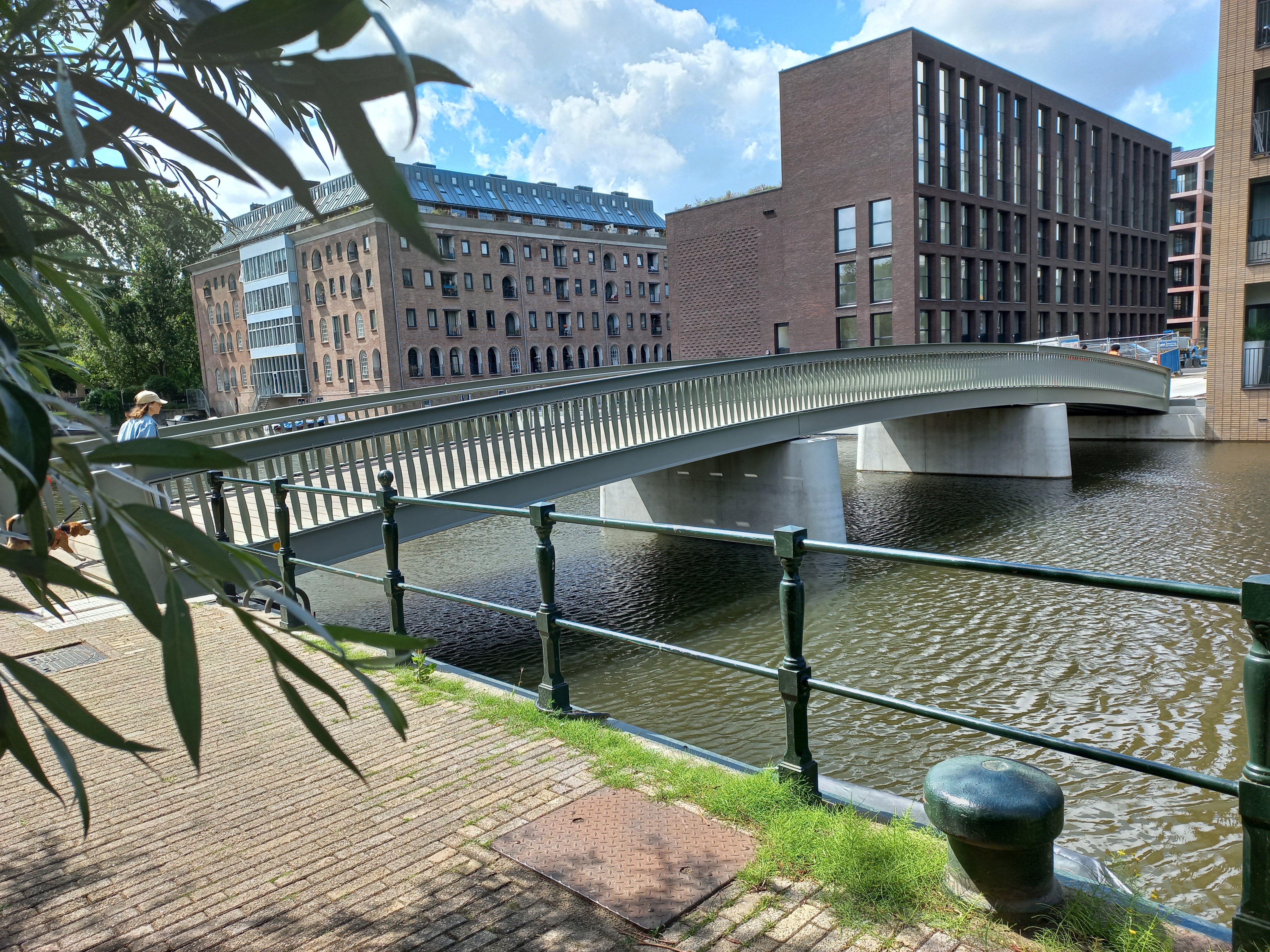 Hekwerk Zonnewendebrug is aangepast