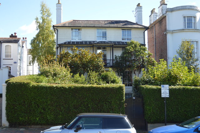 File:72, London Rd - geograph.org.uk - 5677660.jpg