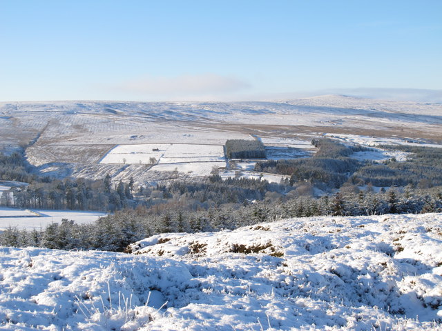 File:Allenheads under snow - geograph.org.uk - 4293490.jpg