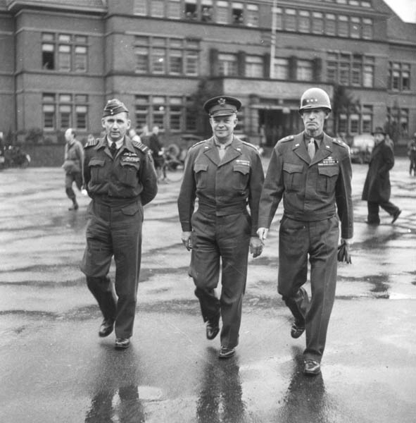 File:Ardennes Allied Commanders, Maastricht meeting, 7 Dec 1944 (2).jpg