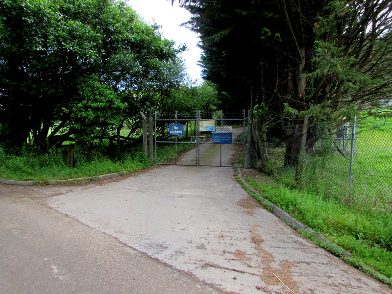 File:Entrance to Ferryside 4 sewage treatments works, Ferryside - geograph.org.uk - 4560282.jpg