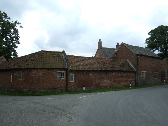 File:Farm buildings, Long Clawson - geograph.org.uk - 4040688.jpg