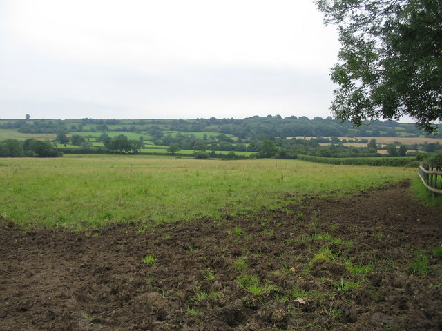 File:Farmland south of Stoke Trister - geograph.org.uk - 496167.jpg