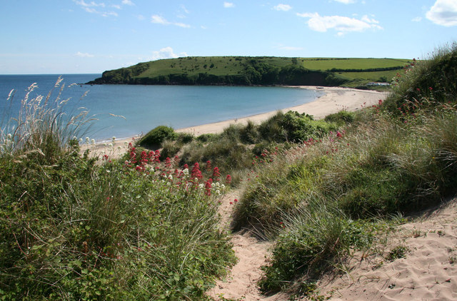 Freshwater East Bay - geograph.org.uk - 1567080