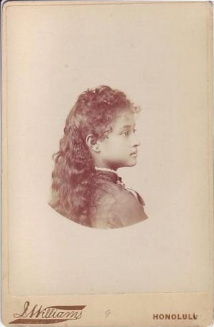 File:Kaiulani, photograph by J. J. Williams (Worth Point).jpg