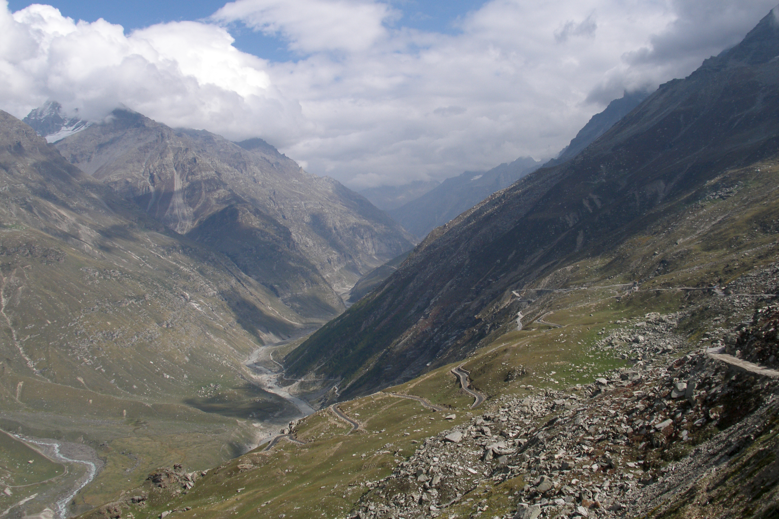 Kullu Valley from Rohtang Pass%2C India