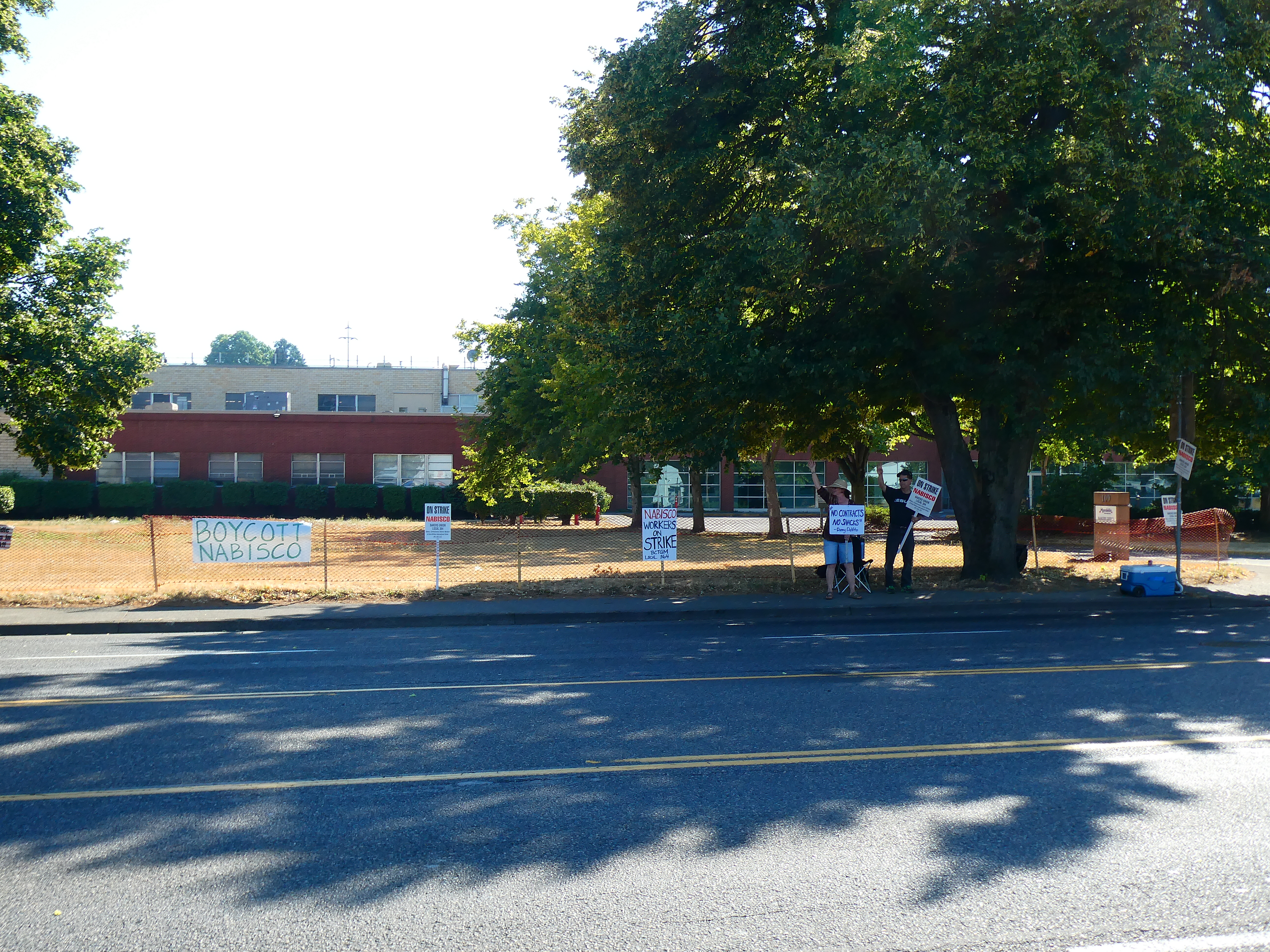 Nabisco strike 2021 Portland 02.jpg