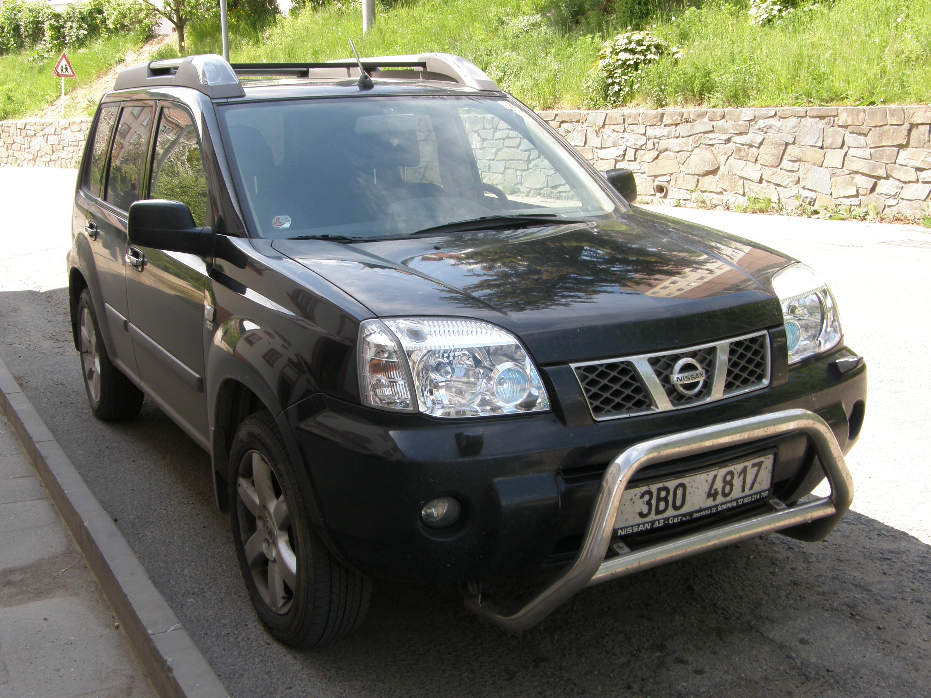 File:2015 Nissan X-Trail (T32) ST wagon (2015-09-04).JPG - Wikimedia Commons