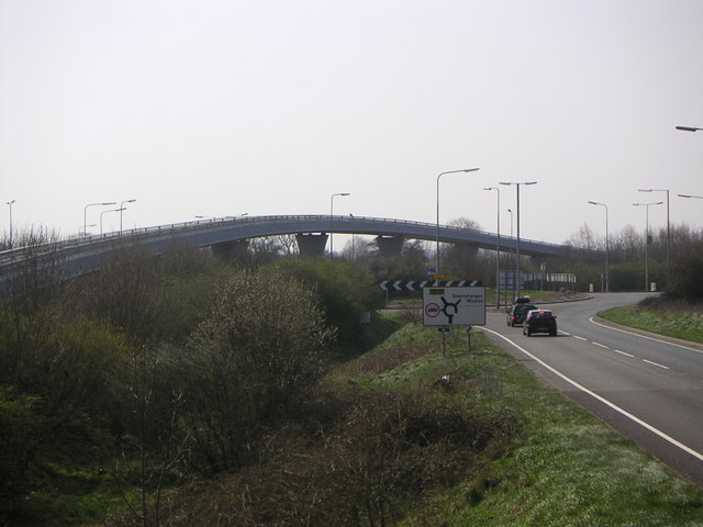 File:Passenham - Deanshanger Footbridge - geograph.org.uk - 384380.jpg