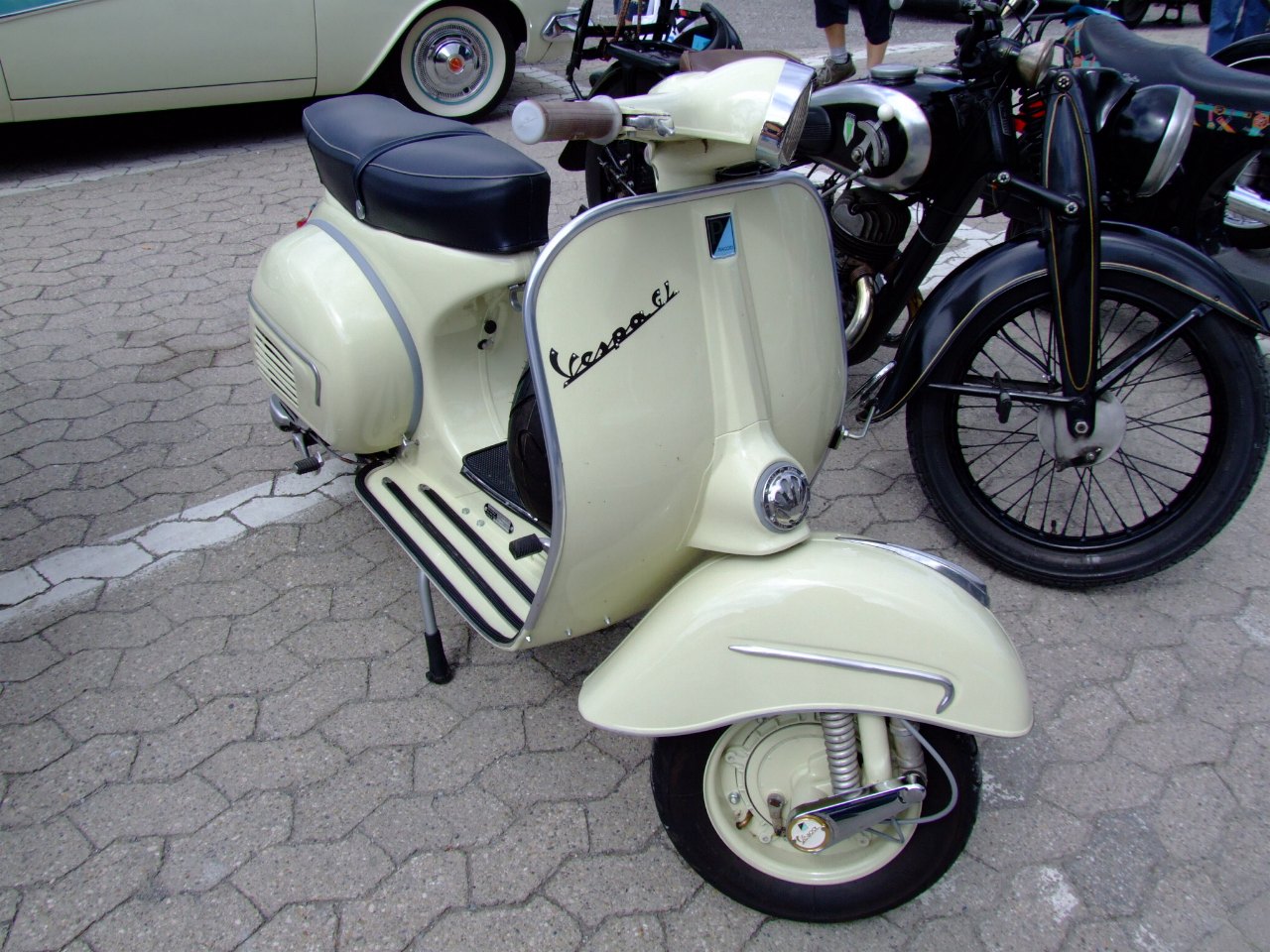 Piaggio_Vespa_GL_fronte.JPG