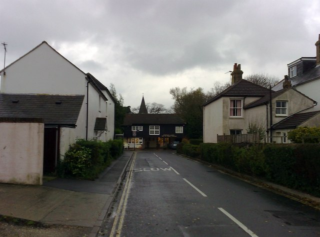 File:Road from the car park, Bosham - geograph.org.uk - 1031036.jpg