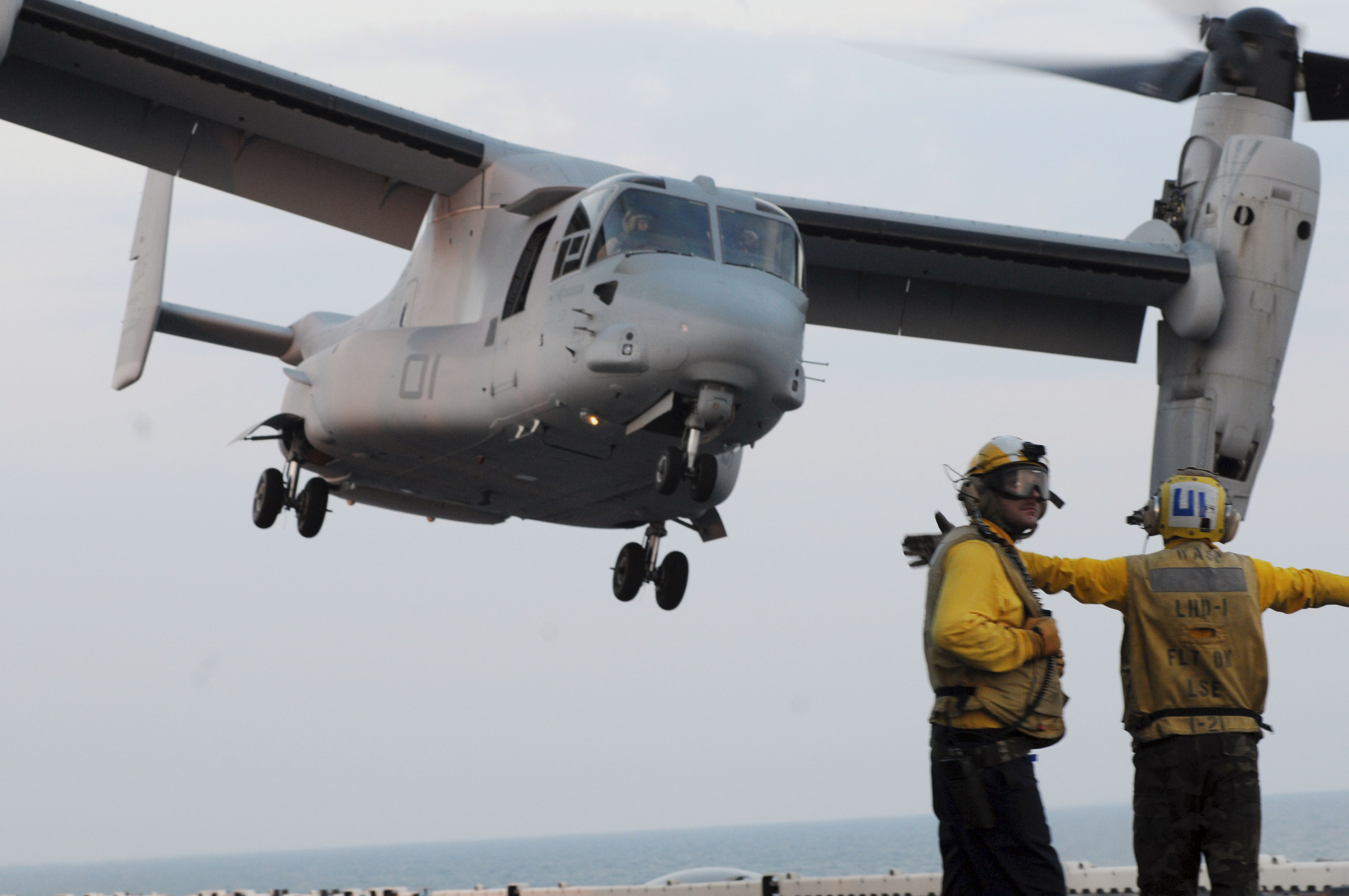 Take off land. V-22 Osprey on Deck. B-26 Flight Operations. Osprey - General Aviation - America's few Marine Aces of the South Pacific.