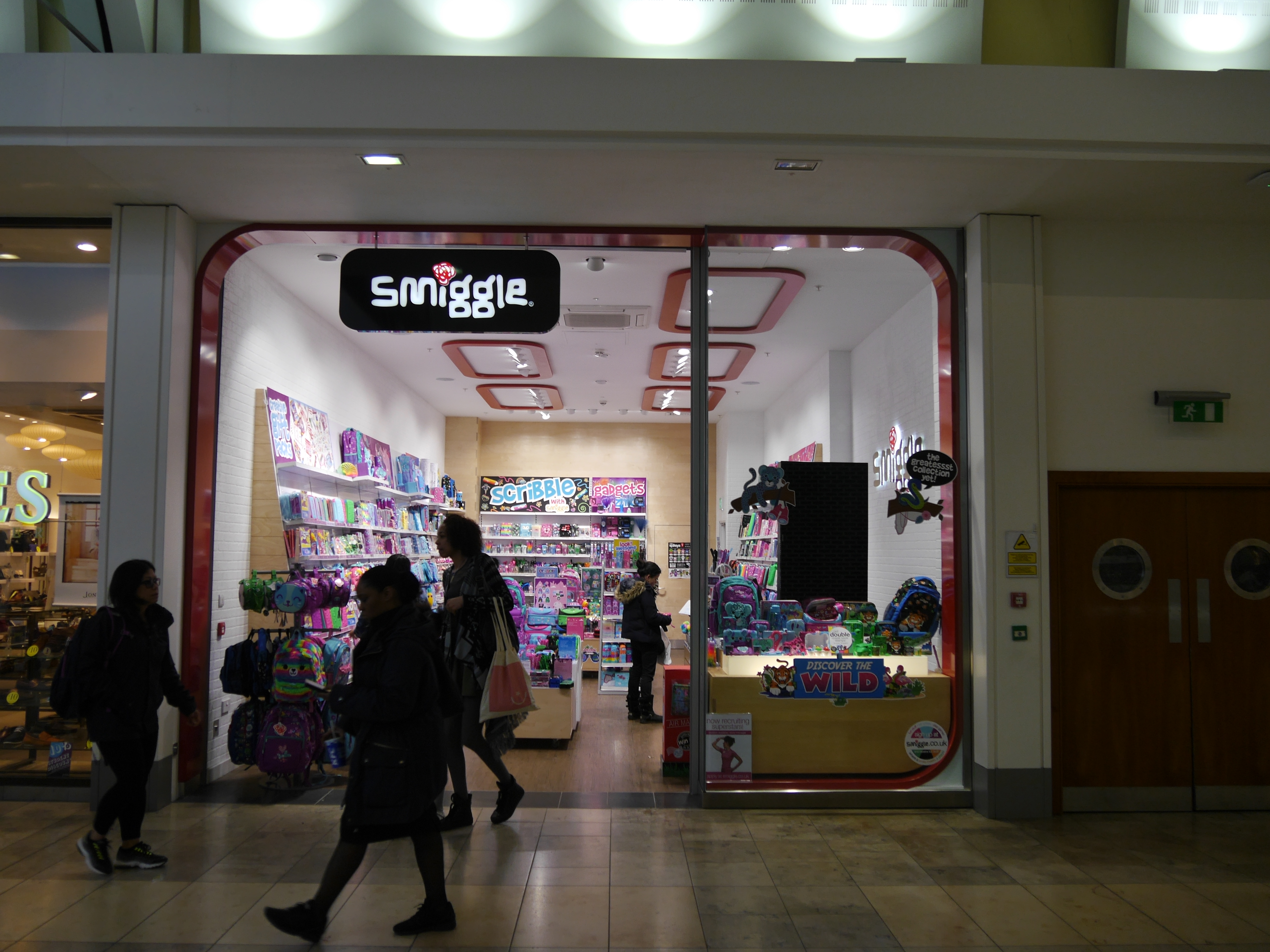 Australia's hottest fashion-forward stationery brand, Smiggle, has come to  travel retail with the opening of stores at Adelaide, Gold Coast and  Melbourne airports. - Lagardère -  - Groupe